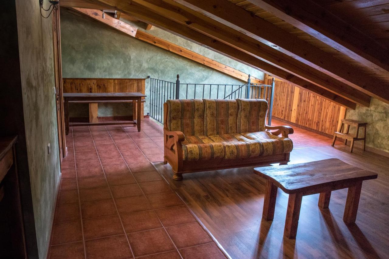 Hospedaje Rural Casa Parri Poveda de la Sierra Luaran gambar