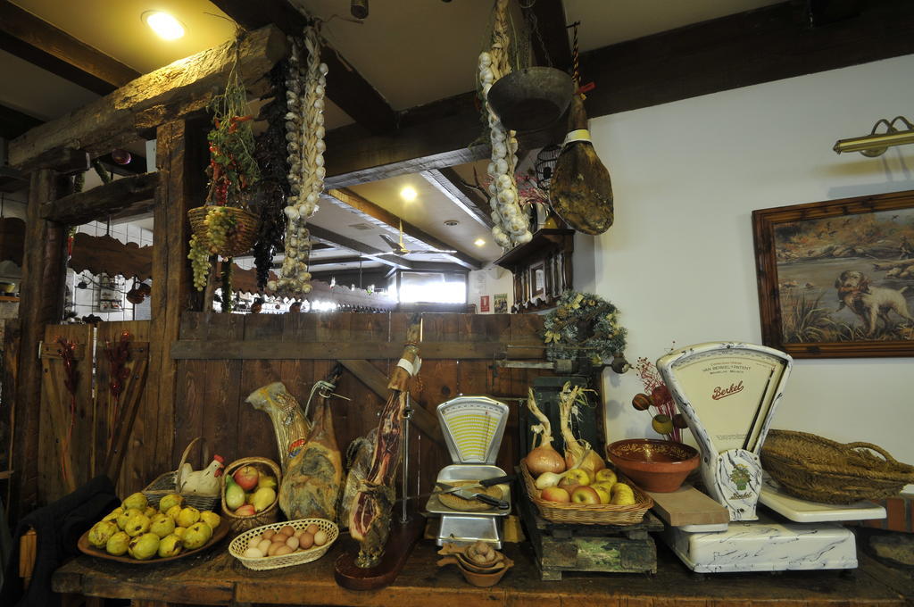 Hospedaje Rural Casa Parri Poveda de la Sierra Luaran gambar